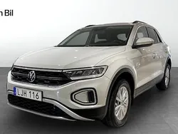 Grå Begagnad 2022 VW T-Roc Life SUV | 279 900 kr (Marknadspris)