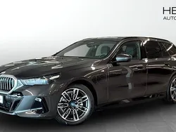 Begagnad 2025 BMW 530e M Sport Kombi | 694 700 kr