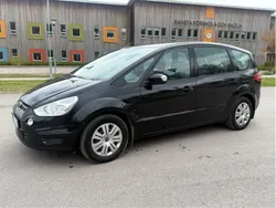 Svart Begagnad 2010 Ford S-MAX Trend Minibuss | 21 900 kr