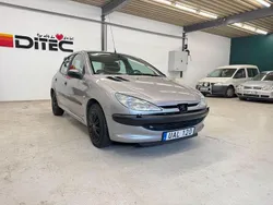 Grå Begagnad 2003 Peugeot 206 Halvkombi | 22 500 kr (Dyr)