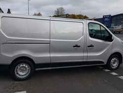 Silver Begagnad 2017 Nissan NV300 Van | 149 900 kr (Marknadspris)