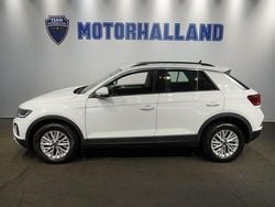 Vit Begagnad 2022 VW T-Roc Life SUV | 214 900 kr (Marknadspris)