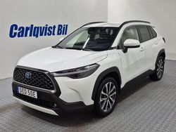Vit Begagnad 2022 Toyota Corolla Cross Style SUV | 359 000 kr (Marknadspris)
