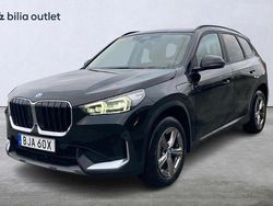 Svart Begagnad 2023 BMW X1 SUV | 459 900 kr (Marknadspris)