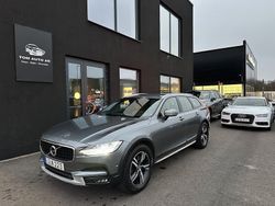 Grå Begagnad 2017 Volvo V90 CC Inscription Kombi | 220 000 kr (Dyr)