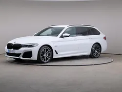 Vit Begagnad 2022 BMW 530e M Sport Kombi | 349 000 kr (Marknadspris)