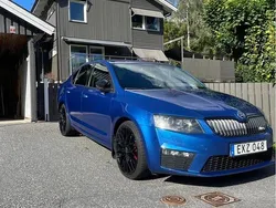 Blå Begagnad 2015 Skoda Octavia RS Halvkombi | 139 000 kr (Marknadspris)