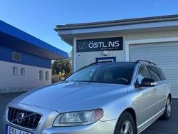 Grå Begagnad 2008 Volvo V70 Summum Kombi | 49 000 kr (Lite dyr)