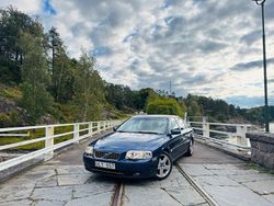 Mörkblå (blå) Begagnad 2004 Volvo S80 Business Edition Sedan | 29 900 kr (Lite dyr)