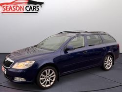 Mörkblå Begagnad 2009 Skoda Octavia Elegance Kombi | 44 900 kr (Marknadspris)