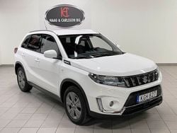 Vit Begagnad 2023 Suzuki Vitara SUV | 254 900 kr (Marknadspris)