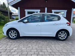 Begagnad 2017 Peugeot 208 Halvkombi | 90 000 kr (Bra pris)