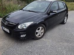 Svart Begagnad 2010 Hyundai i30 Halvkombi | 30 000 kr (Bra pris)