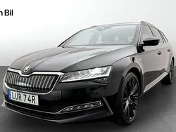 Svart Begagnad 2023 Skoda Superb Business Line Kombi | 384 900 kr (Marknadspris)