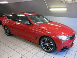 Röd Begagnad 2015 BMW 330 M Sport Halvkombi | 249 900 kr (Marknadspris)