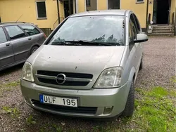 Grå Begagnad 2003 Opel Meriva Minibuss | 12 000 kr (Bra pris)