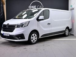 Vit Begagnad 2023 Renault Trafic Minibuss | 339 500 kr (Lite dyr)
