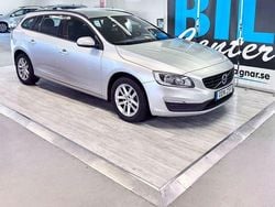 Silver Begagnad 2016 Volvo V60 Business Edition Kombi | 139 000 kr (Marknadspris)