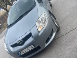 Grå Begagnad 2009 Toyota Auris Halvkombi | 50 000 kr (Marknadspris)