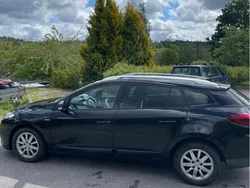 Svart Begagnad 2012 Renault Mégane GrandTour Bose Edition Kombi | 48 500 kr (Marknadspris)