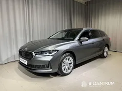 Grå Ny 2025 Skoda Superb Selection Kombi | 419 900 kr (Bra pris)