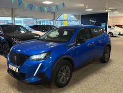 Blå Begagnad 2022 Peugeot 2008 SUV | 199 800 kr (Marknadspris)