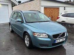 Blå Begagnad 2009 Volvo V50 Kombi | 27 000 kr (Marknadspris)