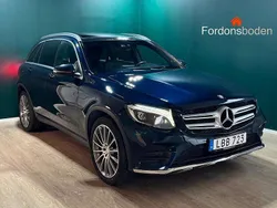 Mörkblå Begagnad 2015 Mercedes GLC220 AMG SUV | 224 800 kr (Marknadspris)