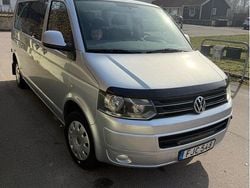 Silver Begagnad 2011 VW Caravelle Comfortline Minibuss | 139 000 kr (Lite dyr)