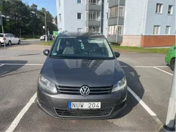 Grå Begagnad 2013 VW Sharan Minibuss | 135 000 kr (Bra pris)