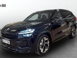Svart (black magic pärleffekt me) Begagnad 2025 Skoda Kodiaq SportLine SUV | 539 900 kr