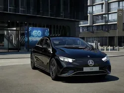 Svart Begagnad 2023 Mercedes EQE350 Edition Sedan | 709 000 kr