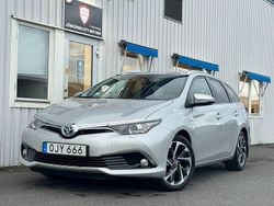 Silver Begagnad 2016 Toyota Auris Touring Sports Active Kombi | 159 900 kr (Marknadspris)