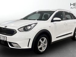 Vit Begagnad 2017 Kia Niro SUV | 184 900 kr (Marknadspris)