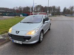 Grå Begagnad 2008 Peugeot 307 Halvkombi | 17 500 kr (Marknadspris)