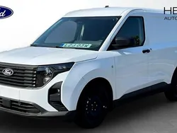 Vit (white) Ny 2024 Ford Courier Trend Minibuss | 224 875 kr