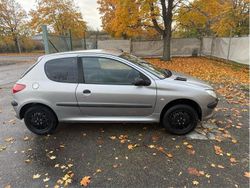 Begagnad 2002 Peugeot 206+ Halvkombi | 18 000 kr