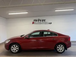 Röd Begagnad 2010 Volvo S60 Momentum Sedan | 87 500 kr (Marknadspris)