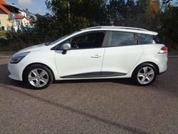 Vit Begagnad 2015 Renault Clio GrandTour Kombi | 62 000 kr (Marknadspris)