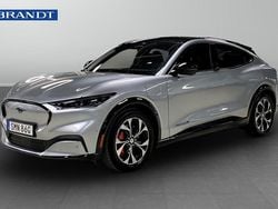 Grå Begagnad 2021 Ford Mustang Mach-E SUV | 379 900 kr (Marknadspris)