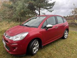 Röd Begagnad 2013 Citroën C3 Halvkombi | 44 000 kr (Marknadspris)