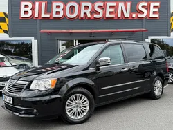 Svart Begagnad 2015 Lancia Voyager Minibuss | 135 000 kr (Marknadspris)