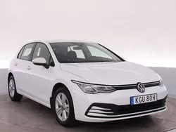 Vit Begagnad 2022 VW Golf VIII Kombi | 230 000 kr (Marknadspris)