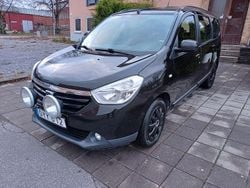 Svart Begagnad 2013 Dacia Lodgy Minibuss | 49 900 kr (Marknadspris)