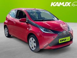Röd Begagnad 2018 Toyota Aygo X-play Halvkombi | 59 900 kr (Marknadspris)