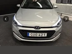 Silver Begagnad 2016 Hyundai i20 Premium Halvkombi | 89 000 kr (Superpris)