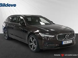 Mörkbrun Begagnad 2021 Volvo V90 Momentum Kombi | 359 900 kr (Marknadspris)