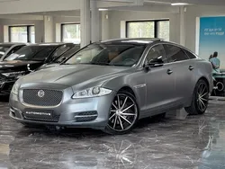 Mörkgrå (grå) Begagnad 2014 Jaguar XJ Sedan | 199 900 kr