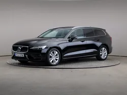 Svart Begagnad 2021 Volvo V60 Momentum Kombi | 279 000 kr (Bra pris)