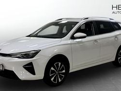 Vit (white) Begagnad 2022 MG MG5 EV Comfort Kombi | 209 900 kr (Marknadspris)